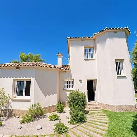 Villa Alejandro *